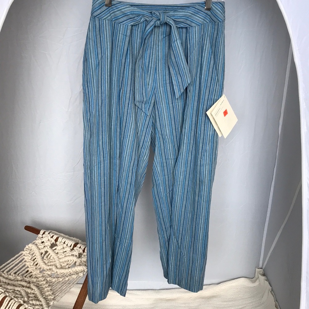 Linen travel pant wide leg pockets